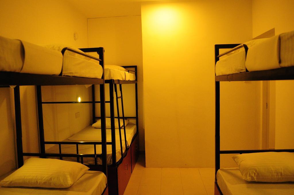 Hostel Republic At Galle Face Colombo Bilik gambar