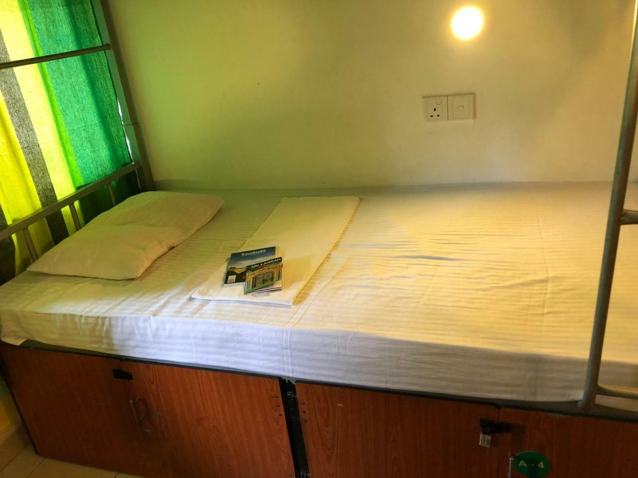 Hostel Republic At Galle Face Colombo Luaran gambar
